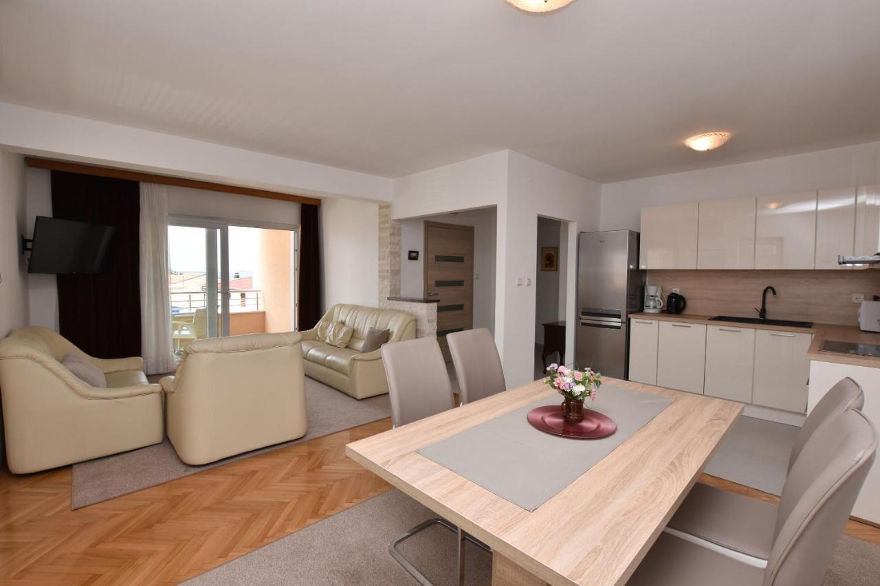 Apartments Danica プリモシュテン エクステリア 写真
