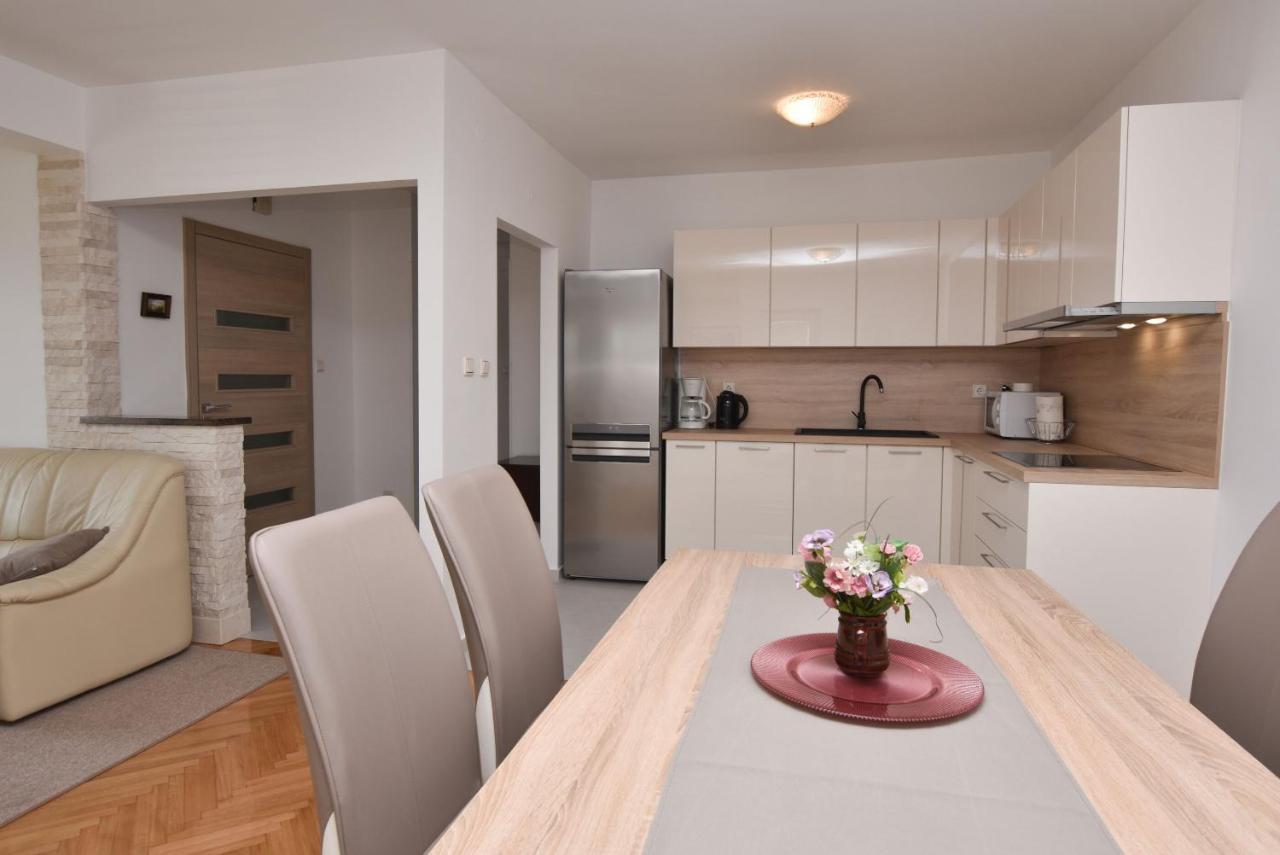 Apartments Danica プリモシュテン エクステリア 写真