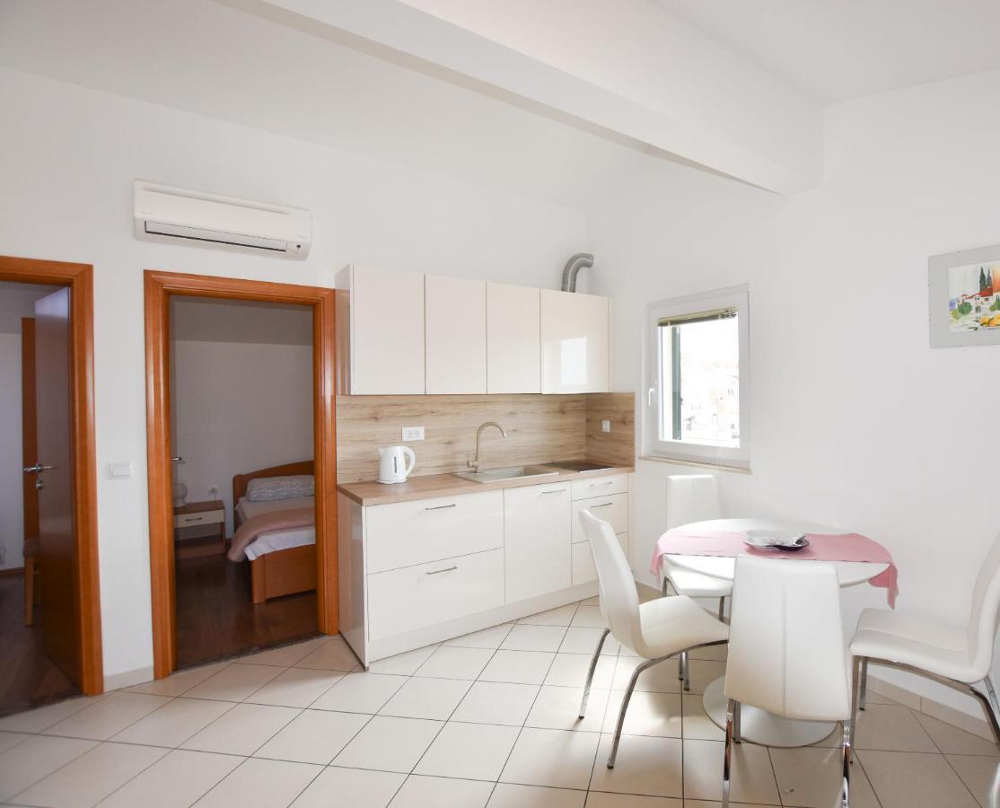 Apartments Danica プリモシュテン エクステリア 写真