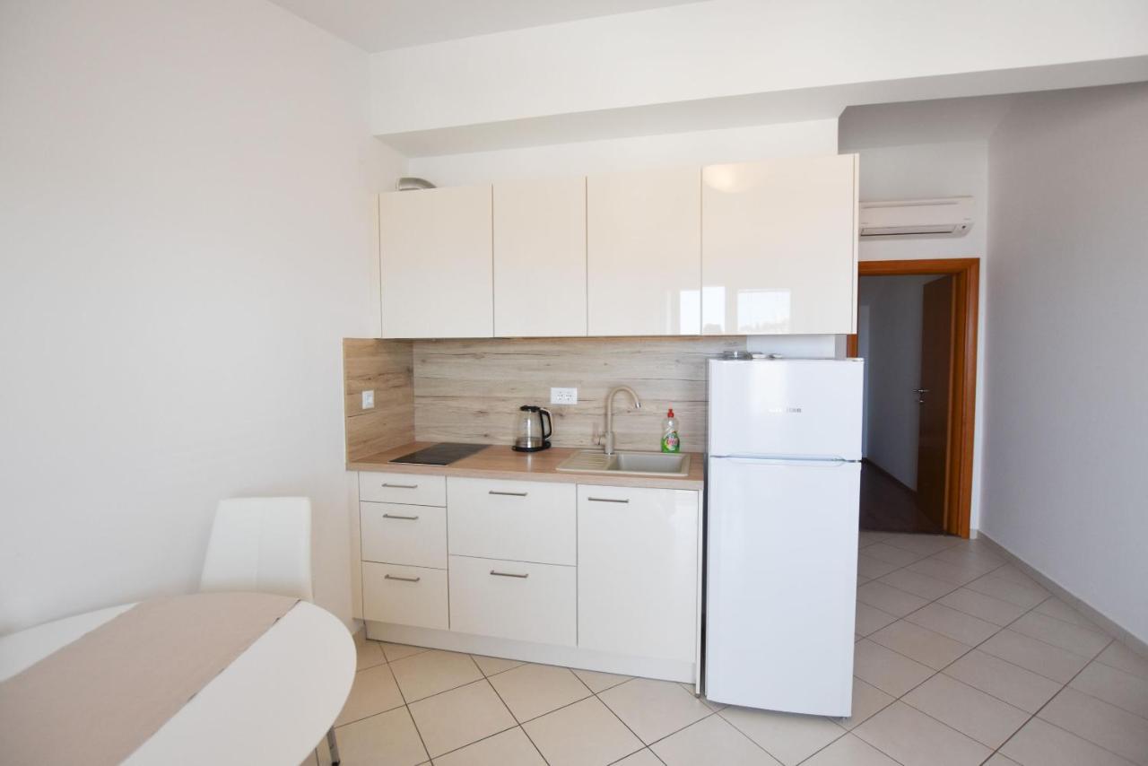 Apartments Danica プリモシュテン エクステリア 写真