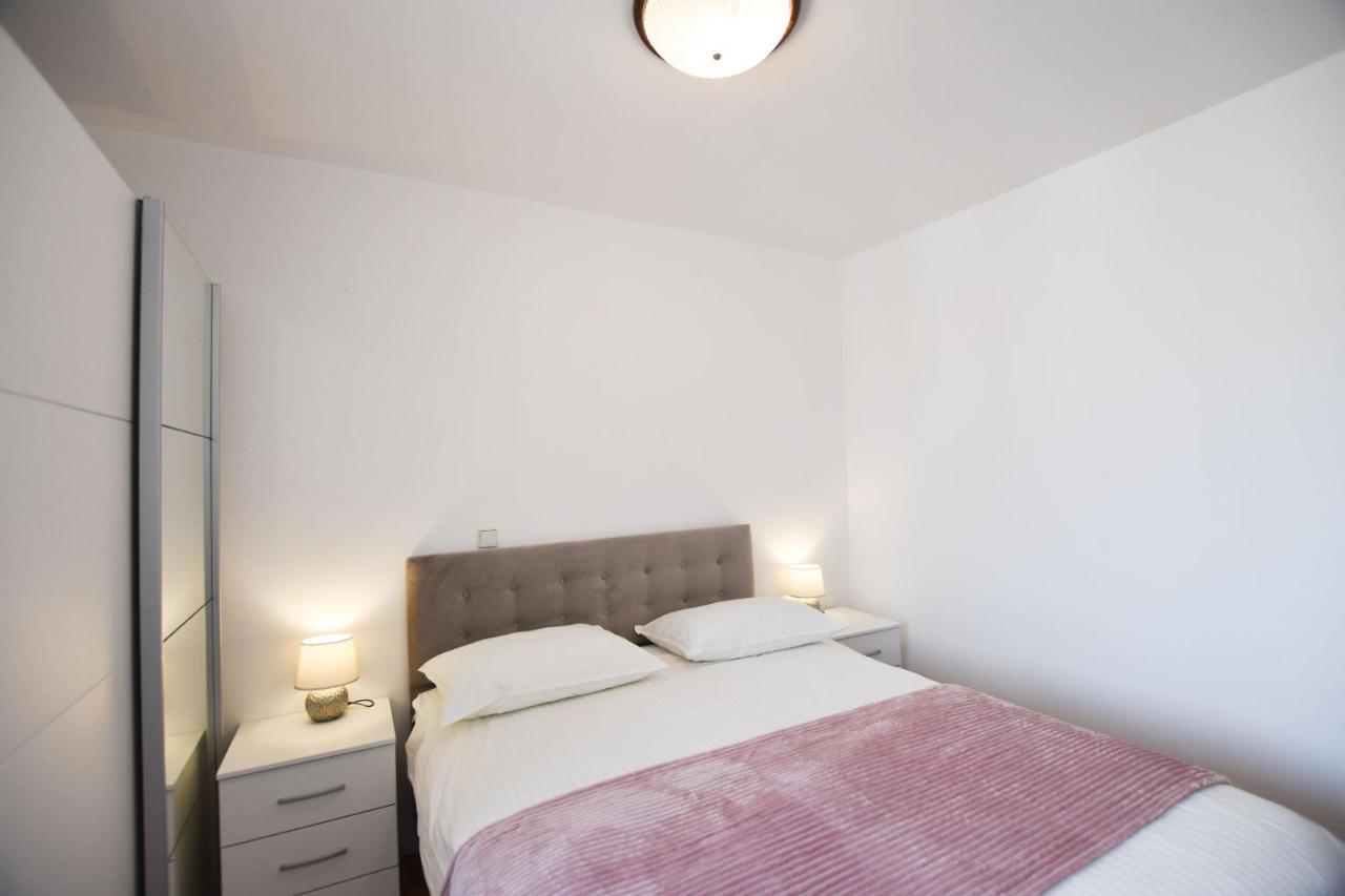 Apartments Danica プリモシュテン エクステリア 写真