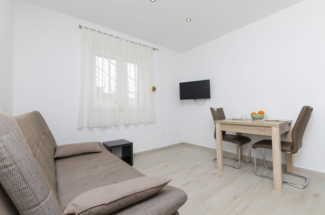 Apartments Danica プリモシュテン エクステリア 写真
