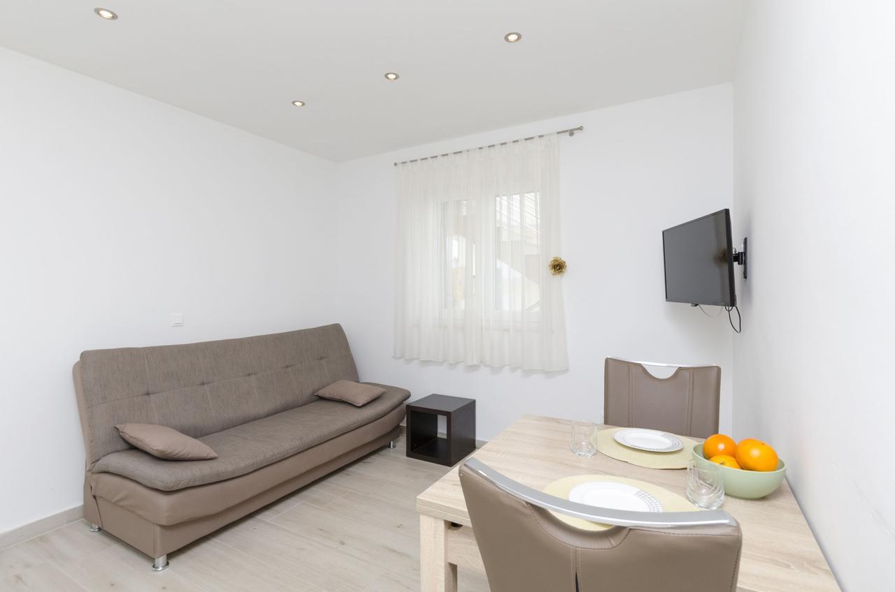 Apartments Danica プリモシュテン エクステリア 写真