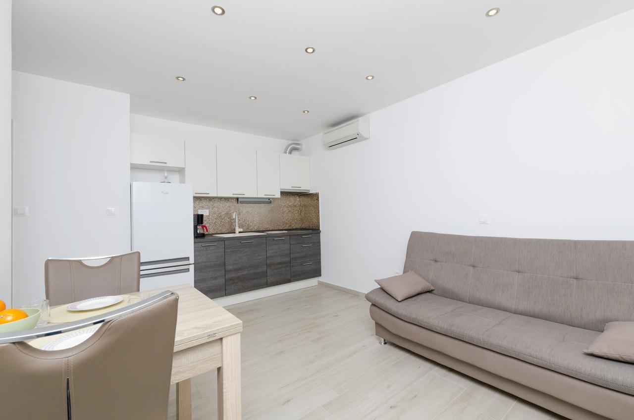 Apartments Danica プリモシュテン エクステリア 写真