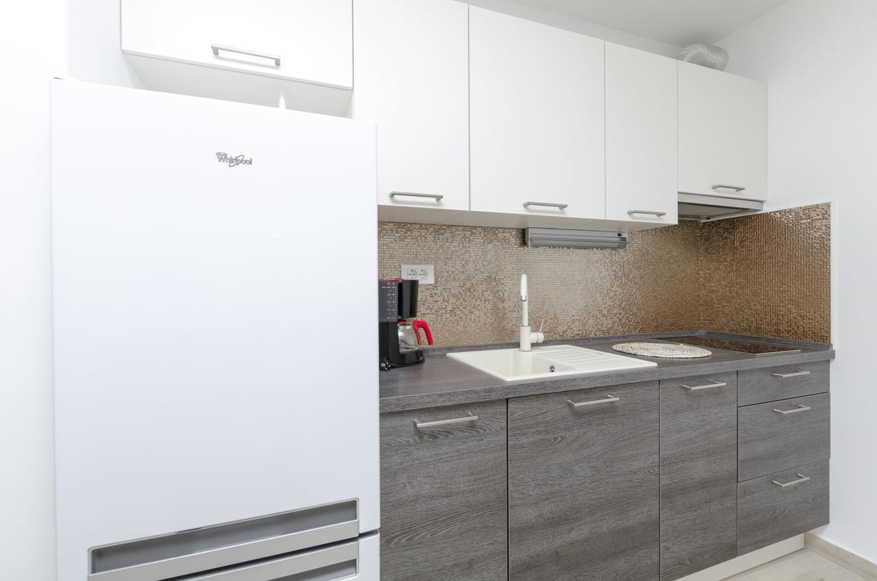 Apartments Danica プリモシュテン エクステリア 写真