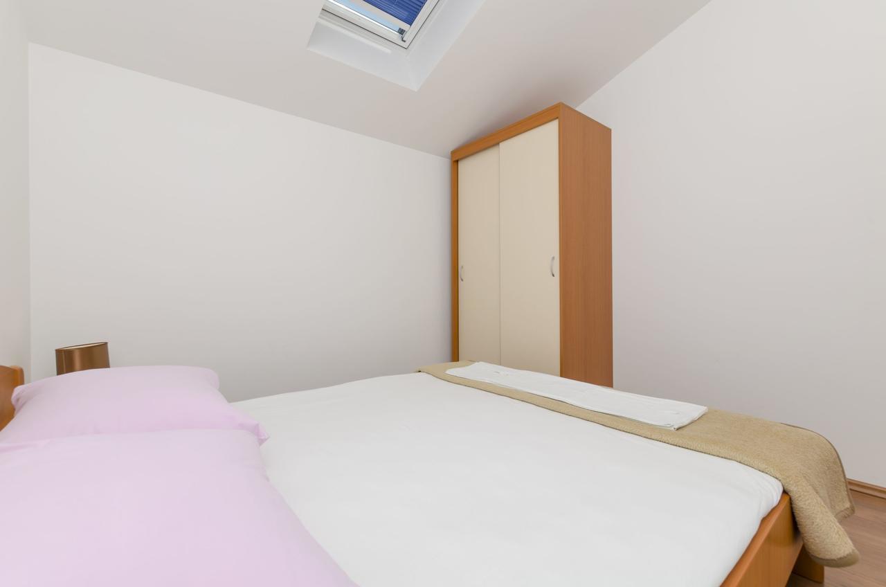 Apartments Danica プリモシュテン エクステリア 写真